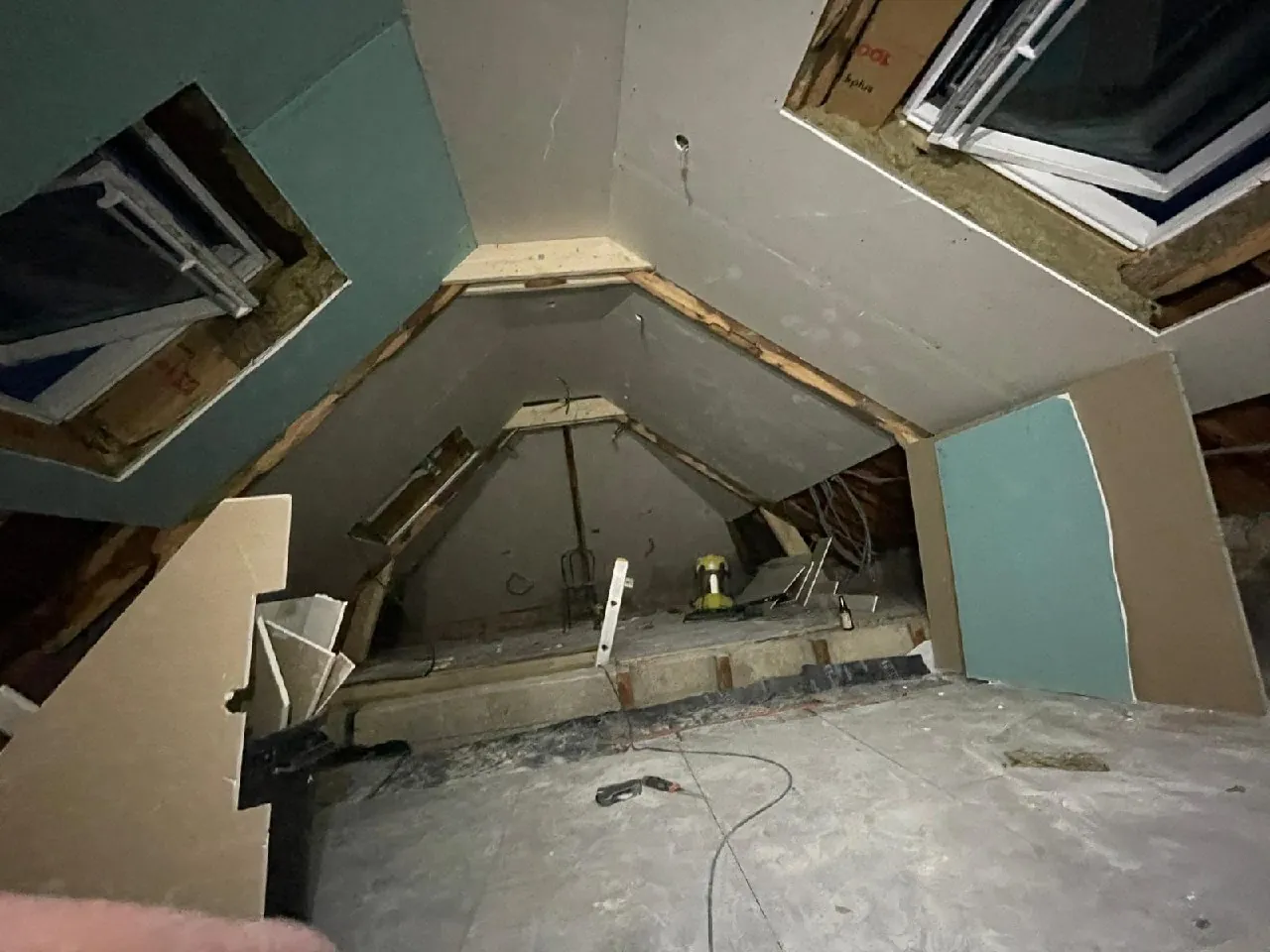 Combles en cours d'aménagement